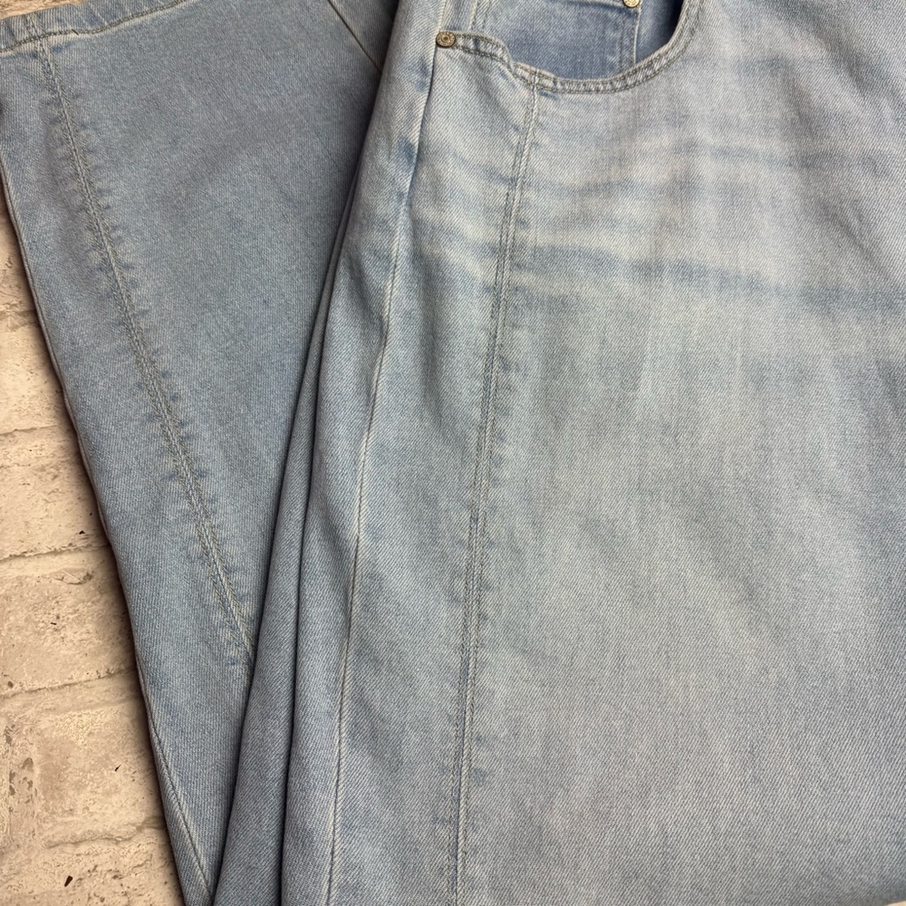 Talbots Women Relaxed Barrel Jeans Size 16 Carlina Wash Denim😍 - Picture 4 of 13
